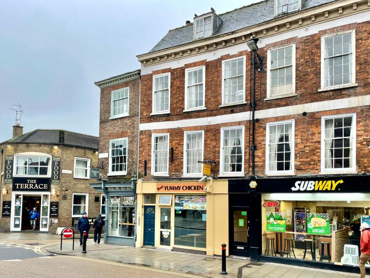 One Pavement At The Top Of The Shambles York Bagian luar foto